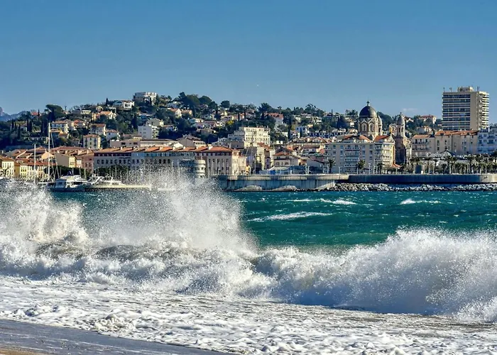 Robinson By Interhome Holiday home Saint-Raphael (Var)