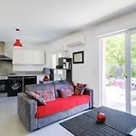 Robinson By Interhome Saint-Raphaël