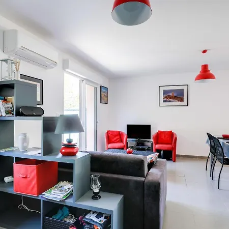 Robinson By Interhome Saint-Raphael (Var)